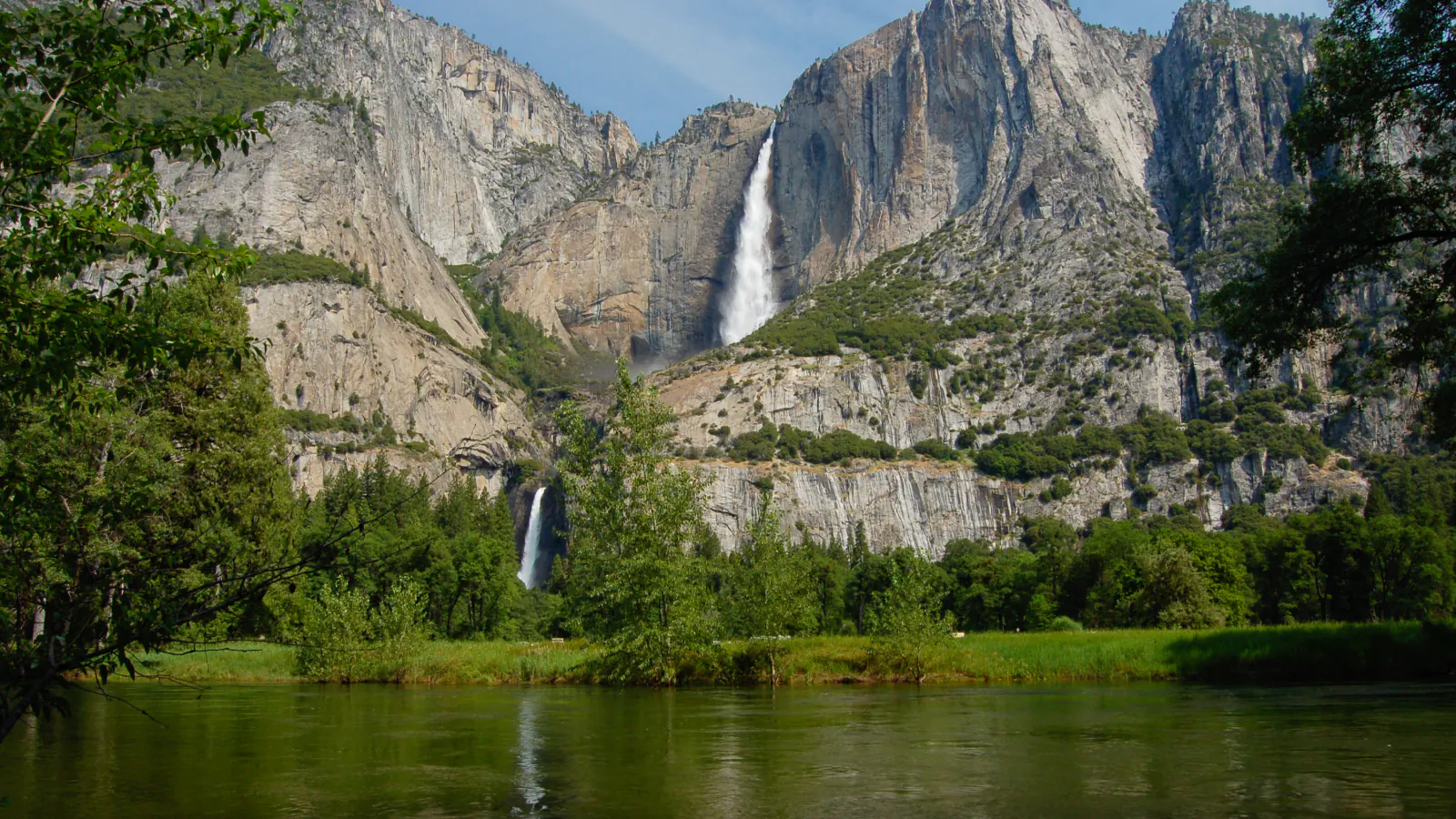 Upper and Lower Yosemite Falls in Yosemite National Park